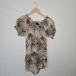 Jennifer Lloyd Short Sleeve